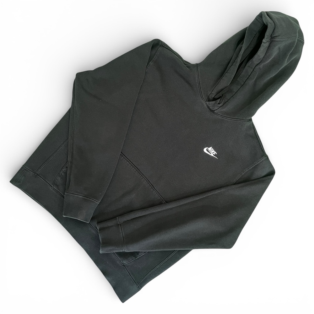 Men’s M Nike Basic Athleisure Black and White Hoodie with Slight Fading